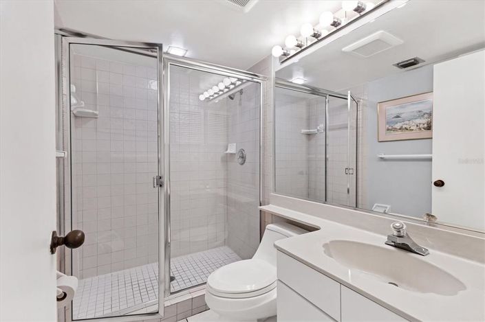 Image No.26-2 Bed Property for sale