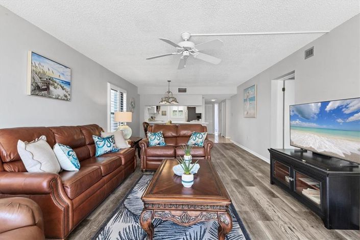 Image No.3-2 Bed Property for sale