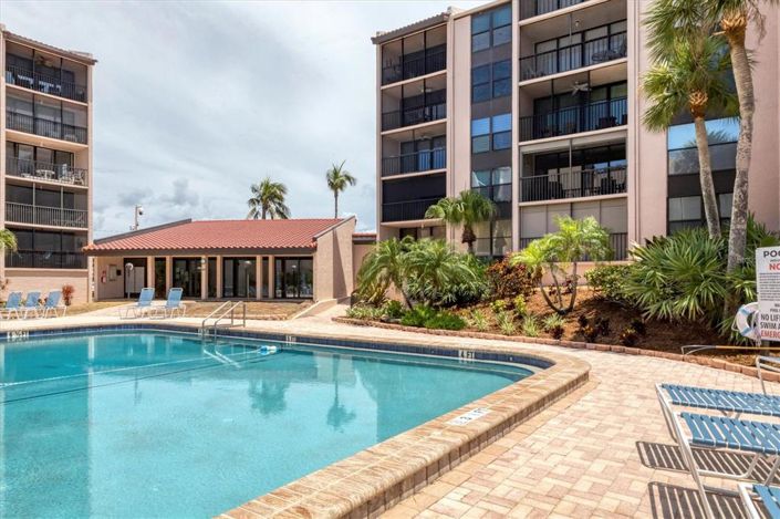 Image No.38-2 Bed Property for sale