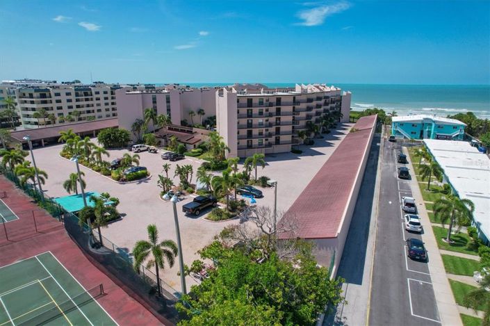 Image No.44-2 Bed Property for sale