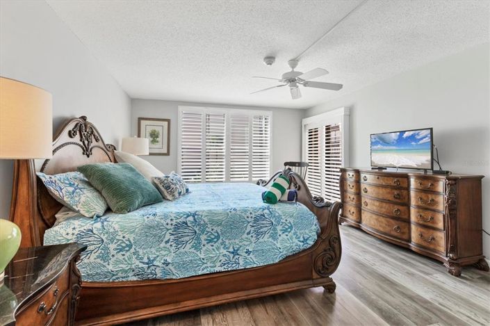 Image No.5-2 Bed Property for sale