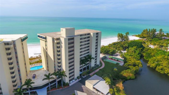 Image No.1-Propriété de 2 chambres à vendre à Sarasota