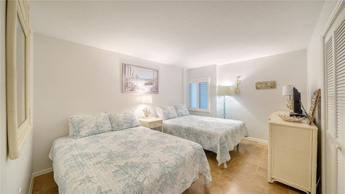 Image No.26-2 Bed Property for sale