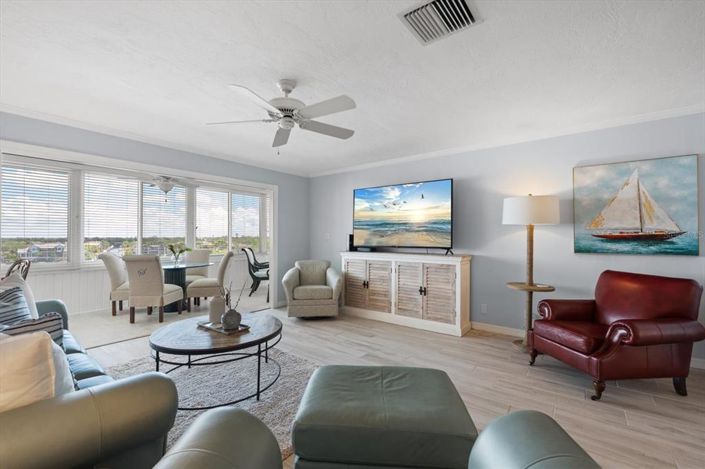 Image No.14-2 Bed Property for sale