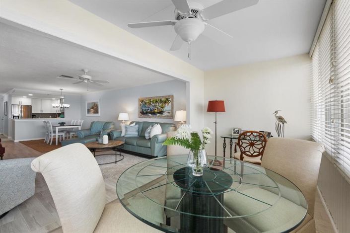 Image No.21-2 Bed Property for sale