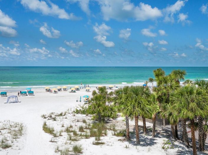 Image No.12-3 Bed Property for sale