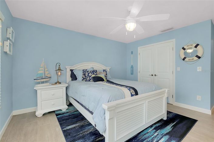 Image No.63-3 Bed Property for sale