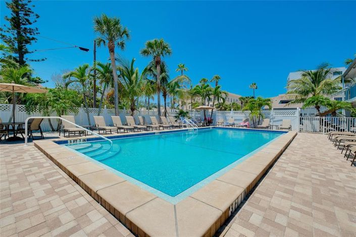 Image No.72-3 Bed Property for sale