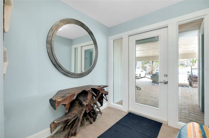 Image No.8-3 Bed Property for sale