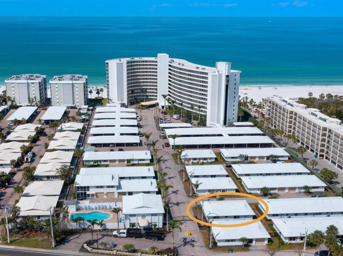 Image No.2-Propriété de 2 chambres à vendre à Sarasota