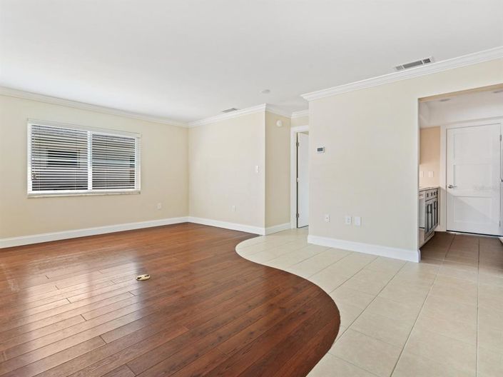 Image No.8-Propriété de 2 chambres à vendre à Sarasota