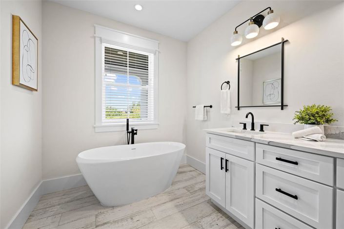 Image No.23-Propriété de 4 chambres à vendre à Anna Maria