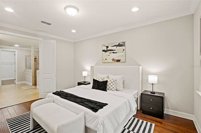 Image No.20-3 Bed Property for sale