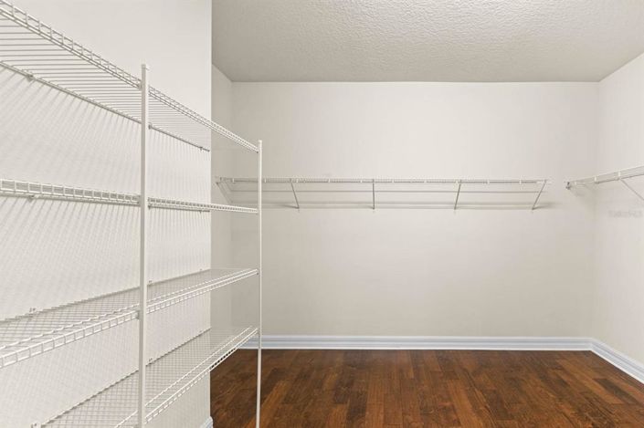 Image No.28-3 Bed Property for sale