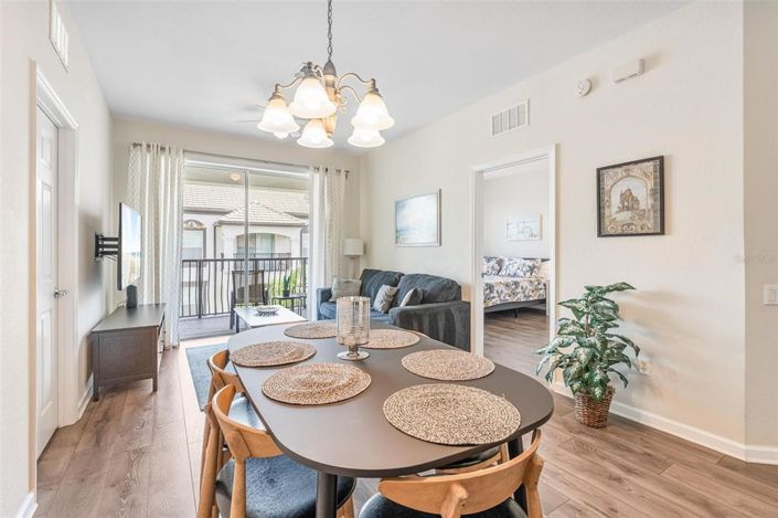 Image No.3-Propriété de 3 chambres à vendre à Orlando