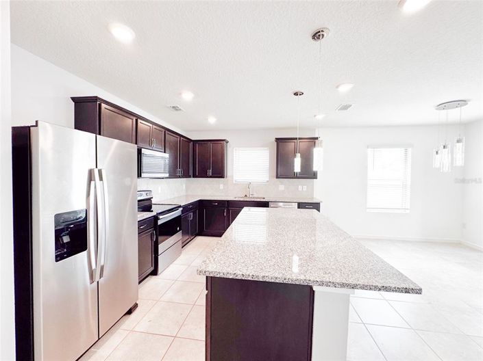 Image No.13-4 Bed Property for sale