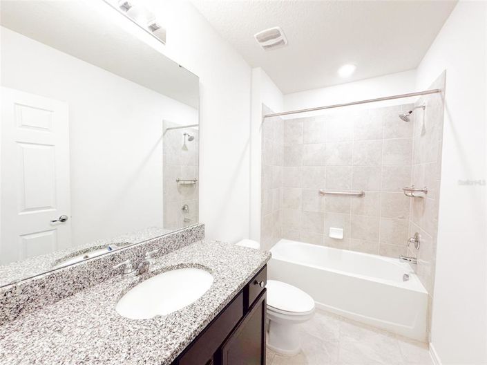 Image No.20-4 Bed Property for sale