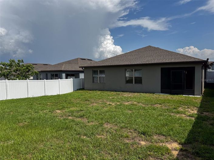 Image No.4-4 Bed Property for sale