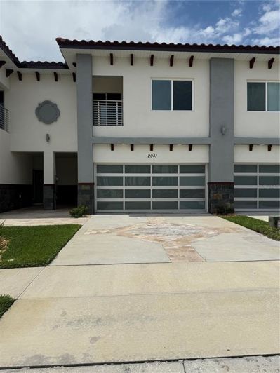 Image No.1-3 Bed Townhouse for sale