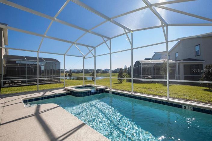 Image No.13-6 Bed Property for sale