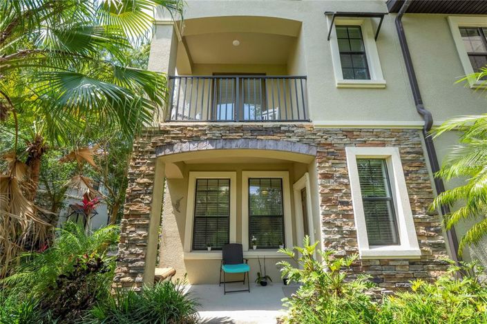 Image No.1-6 Bed Townhouse for sale
