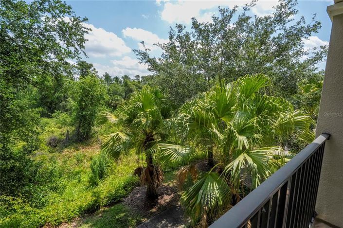 Image No.25-6 Bed Townhouse for sale