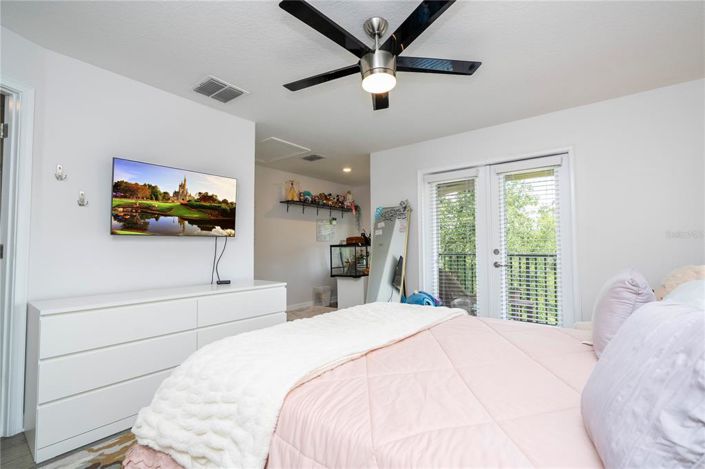 Image No.54-6 Bed Townhouse for sale