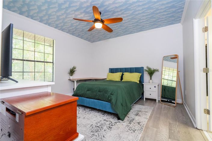 Image No.66-6 Bed Townhouse for sale