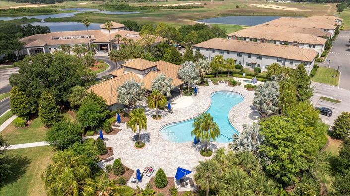 Image No.7-6 Bed Townhouse for sale