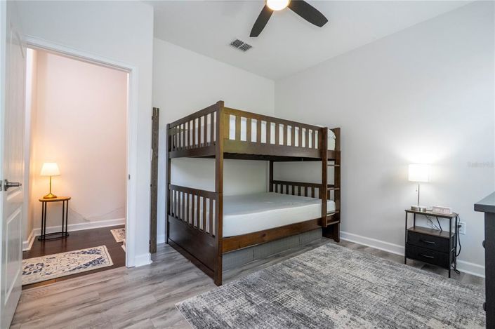 Image No.72-6 Bed Townhouse for sale