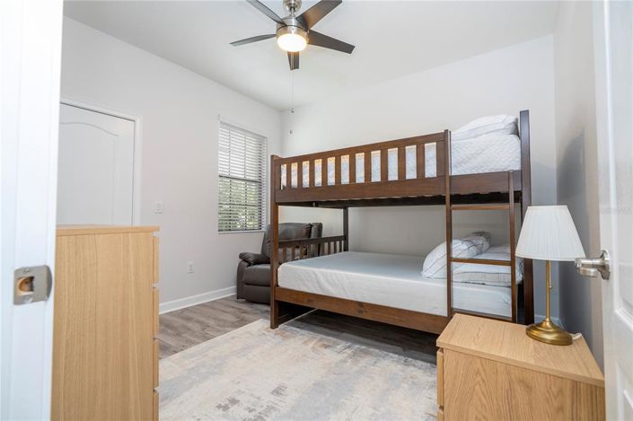 Image No.74-6 Bed Townhouse for sale