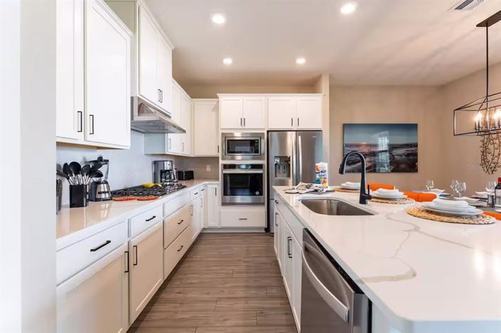 Image No.4-5 Bed Property for sale