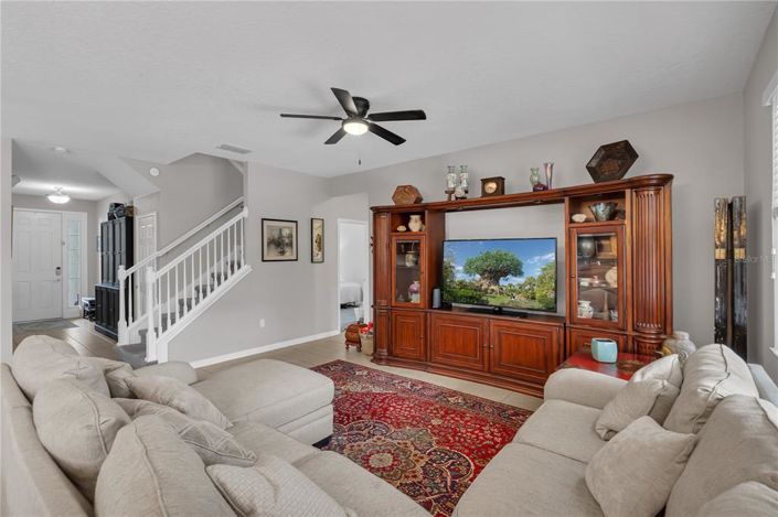 Image No.15-6 Bed Property for sale