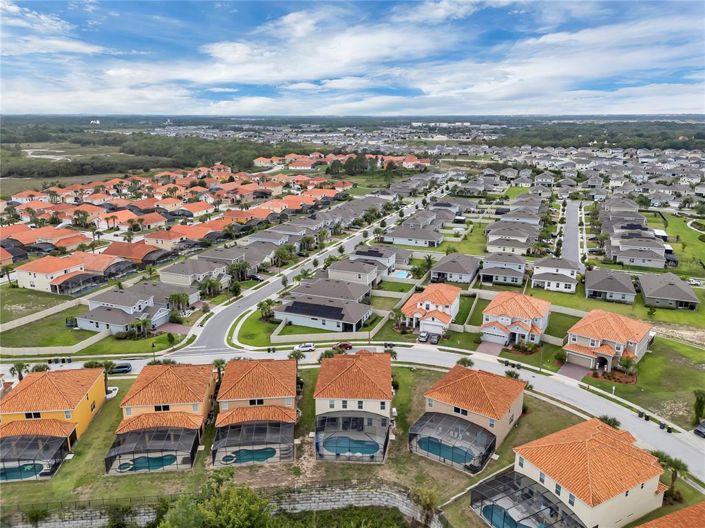 Image No.54-6 Bed Property for sale