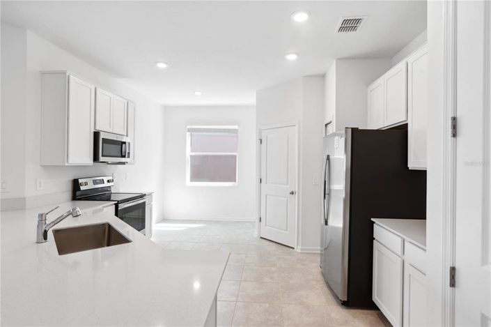 Image No.3-4 Bed Property for sale