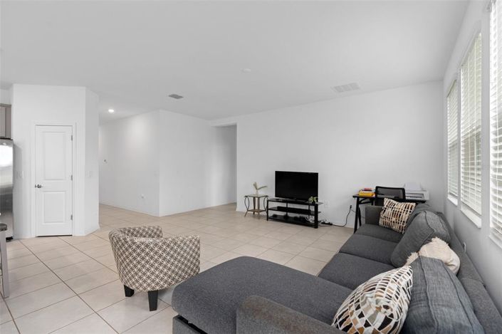 Image No.8-Propriété de 4 chambres à vendre à Kissimmee