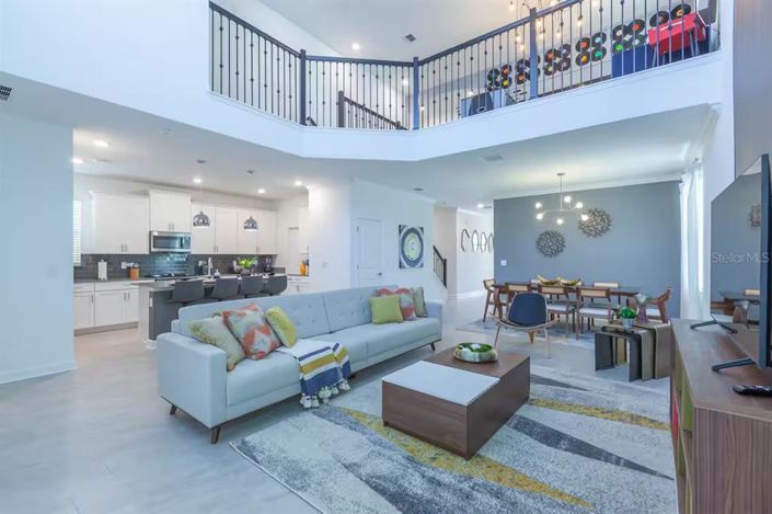 Image No.2-5 Bed Property for sale