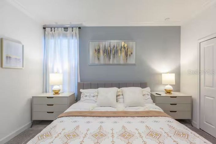 Image No.24-5 Bed Property for sale