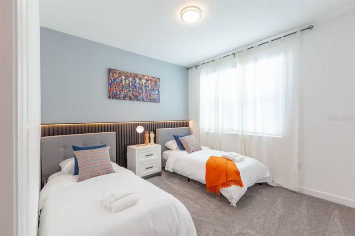 Image No.29-5 Bed Property for sale