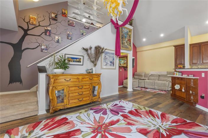 Image No.9-3 Bed Property for sale