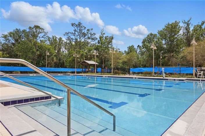 Image No.43-2 Bed Property for sale