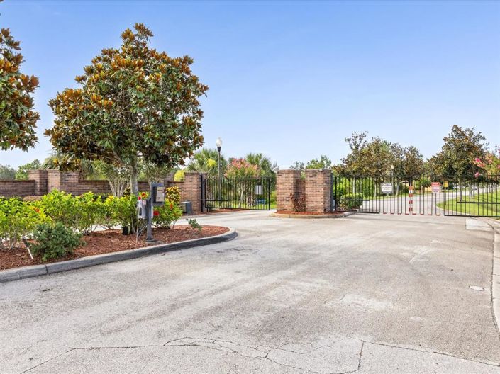 Image No.41-4 Bed Property for sale