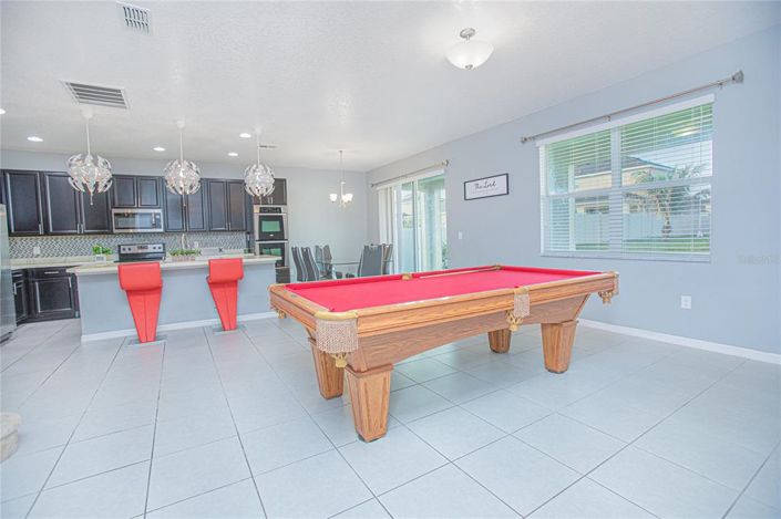 Image No.16-5 Bed Property for sale