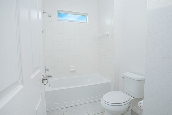 Image No.19-5 Bed Property for sale