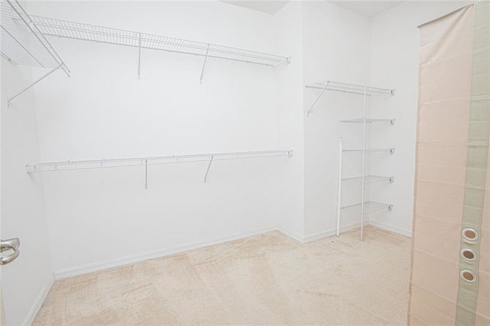 Image No.21-5 Bed Property for sale