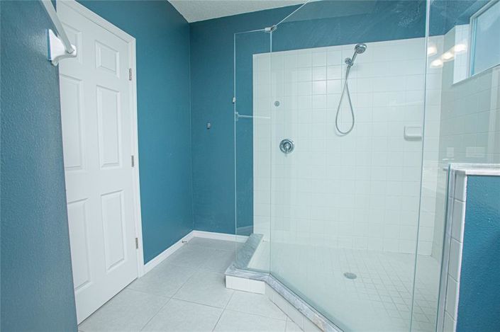 Image No.23-5 Bed Property for sale