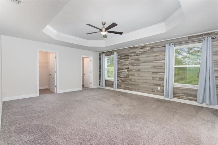 Image No.15-5 Bed Property for sale