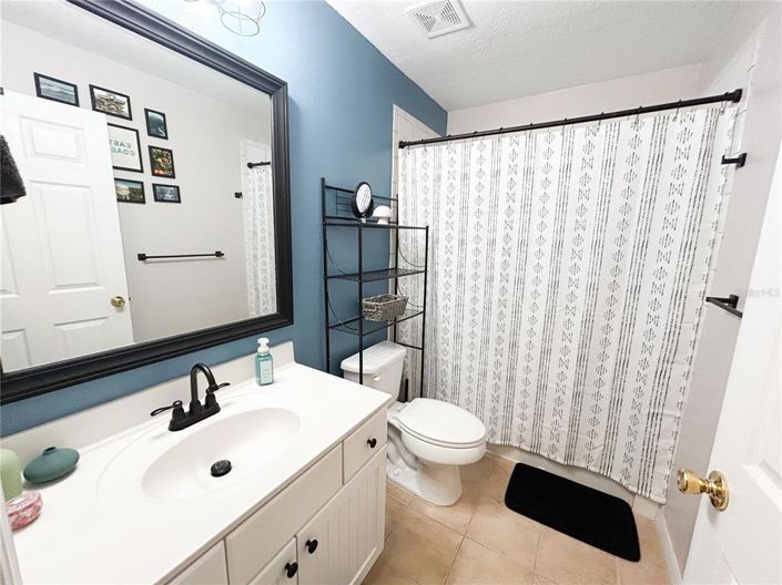 Image No.12-4 Bed Property for sale