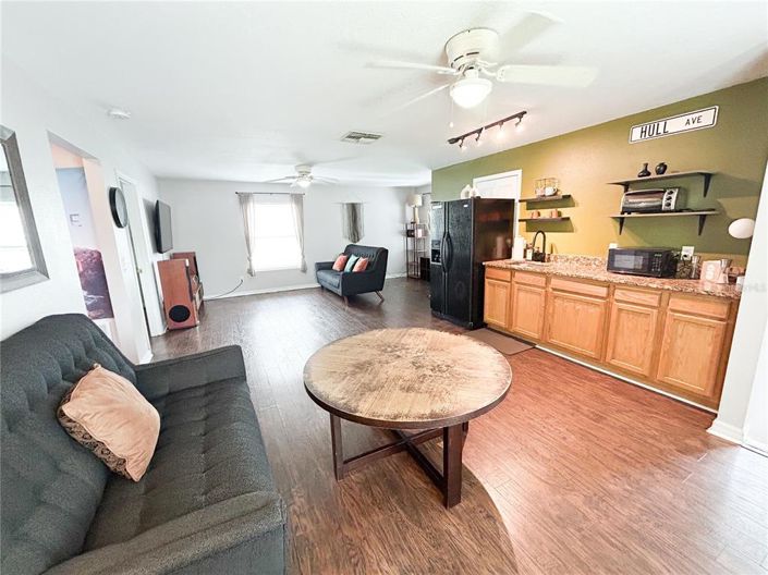 Image No.23-4 Bed Property for sale