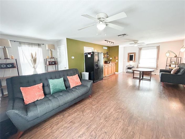 Image No.26-4 Bed Property for sale